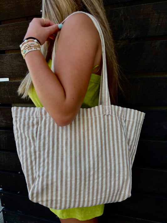 Coastline tote